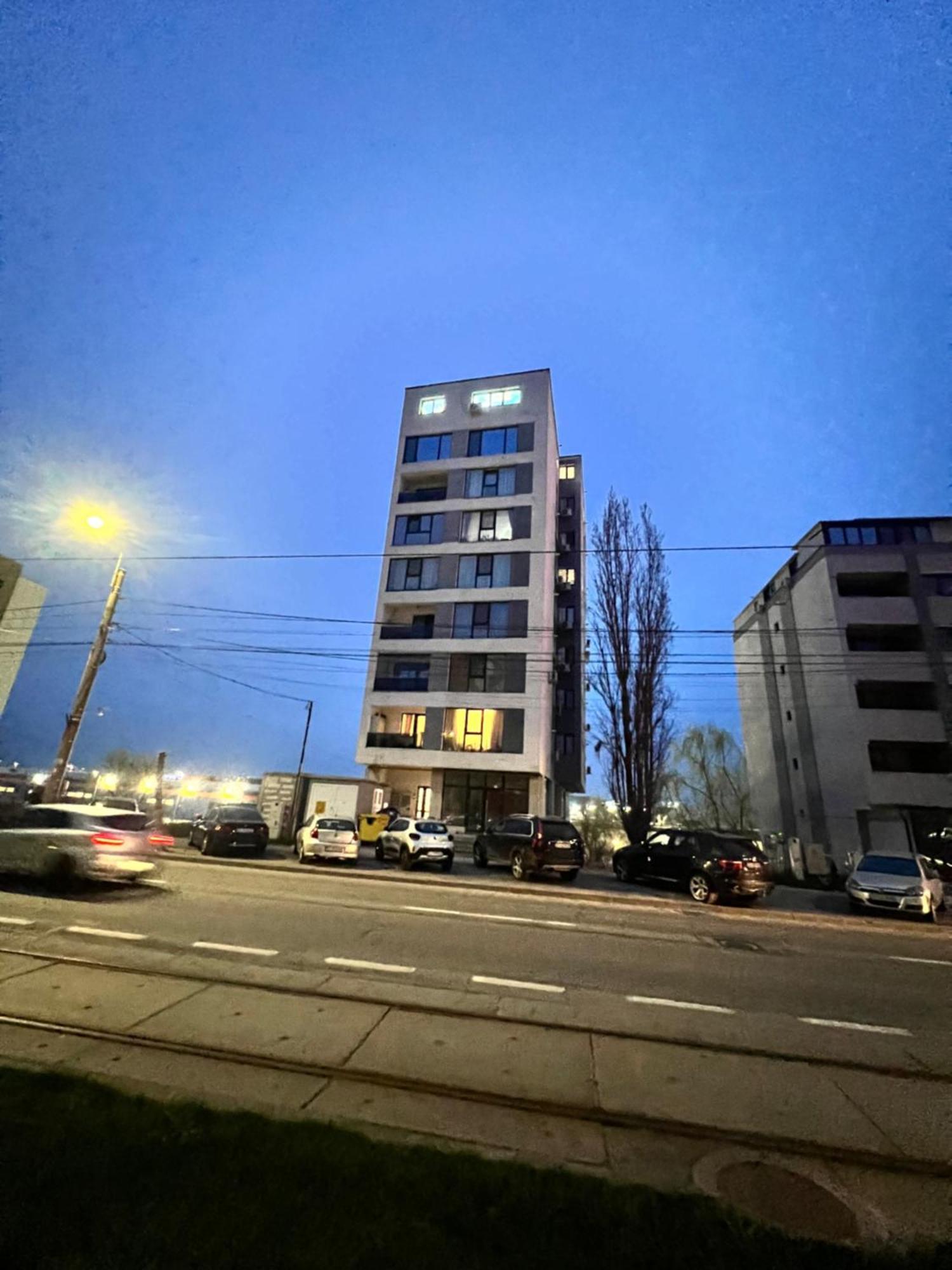 Delux Lejlighed Craiova Eksteriør billede